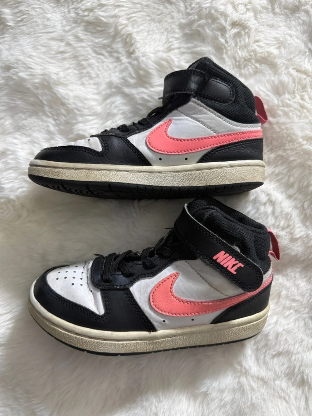 Nike Court Borough Mid ll Sneakers in Black, White & Pink Size 11